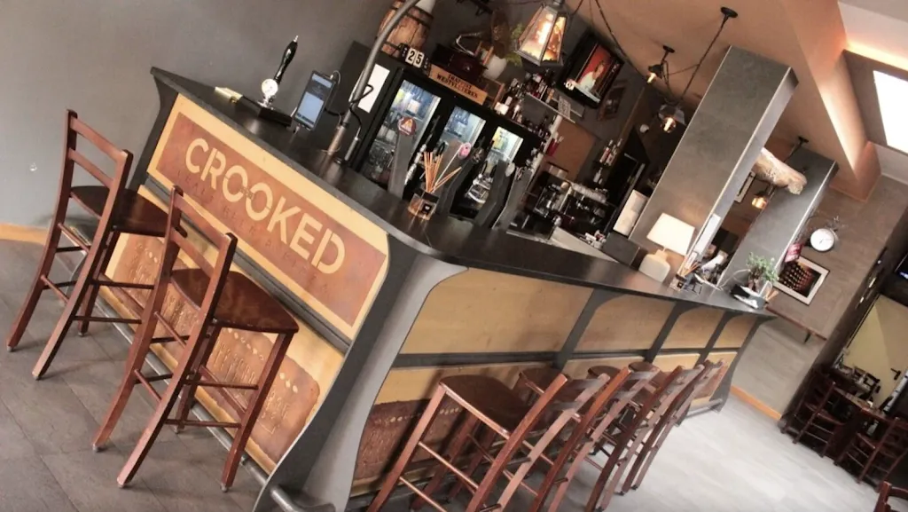 Crooked Doors restaurant in Brongio