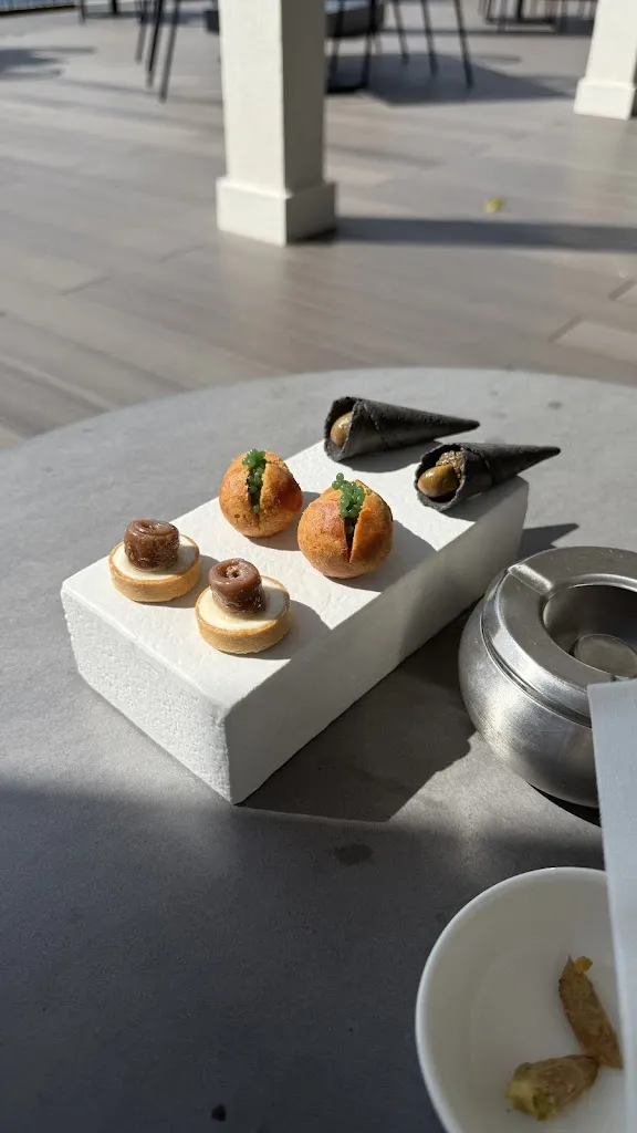 shara salem_Bianca sul lago_Brongio_review