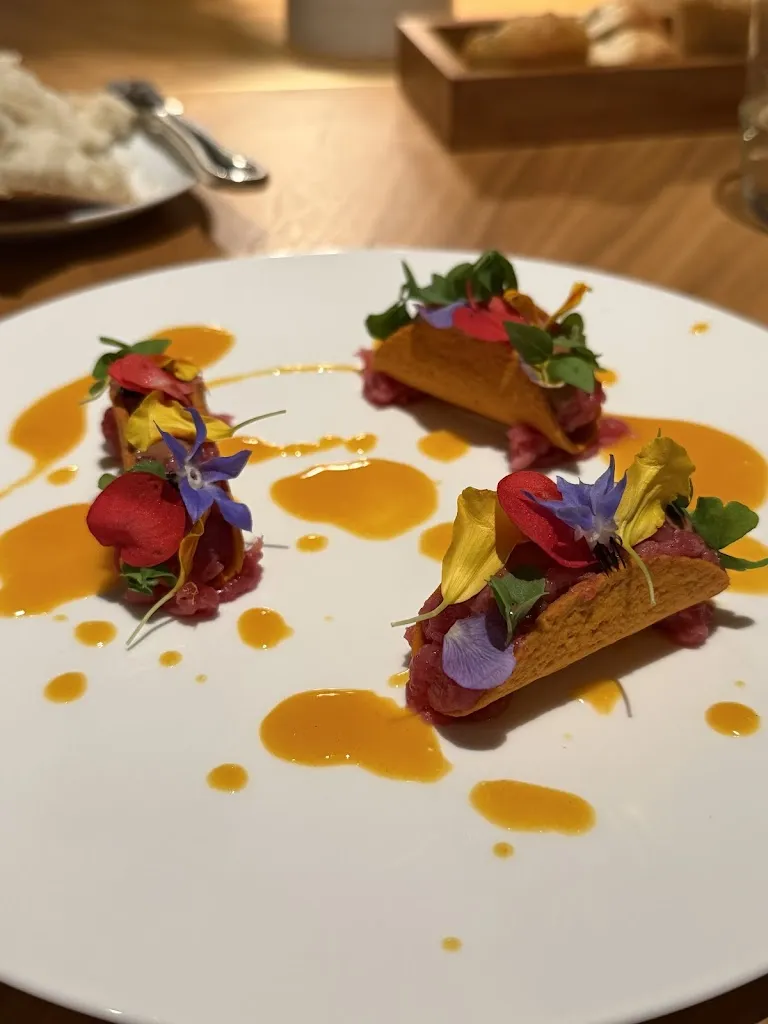 Bianca sul lago_Brongio_slider_image_2