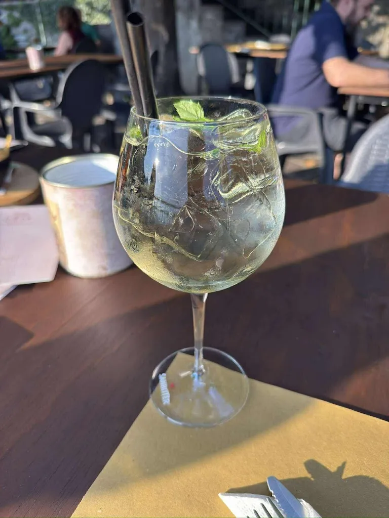 Eduarda Měkotová_Ristorante “La Madonnina”_Brongio_review