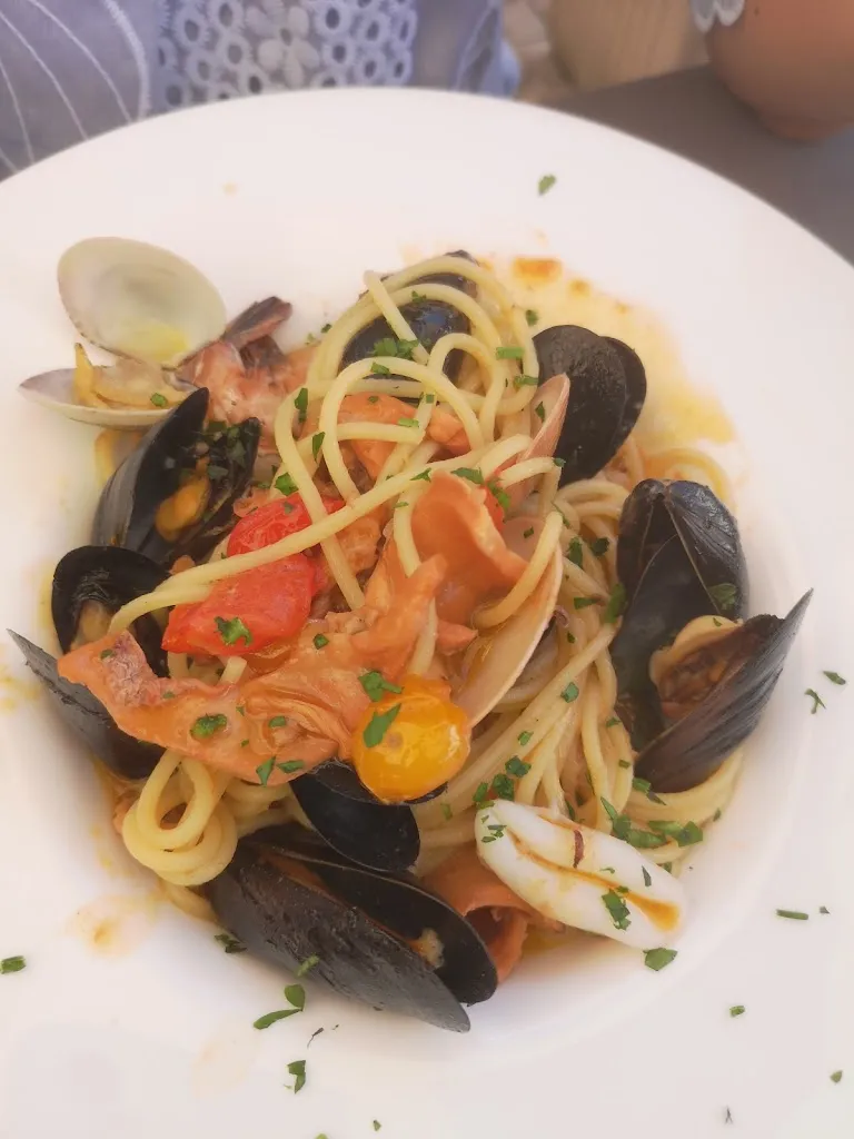 Roberto Zucchetti_La Taverna di Leonardo_Brivio_review