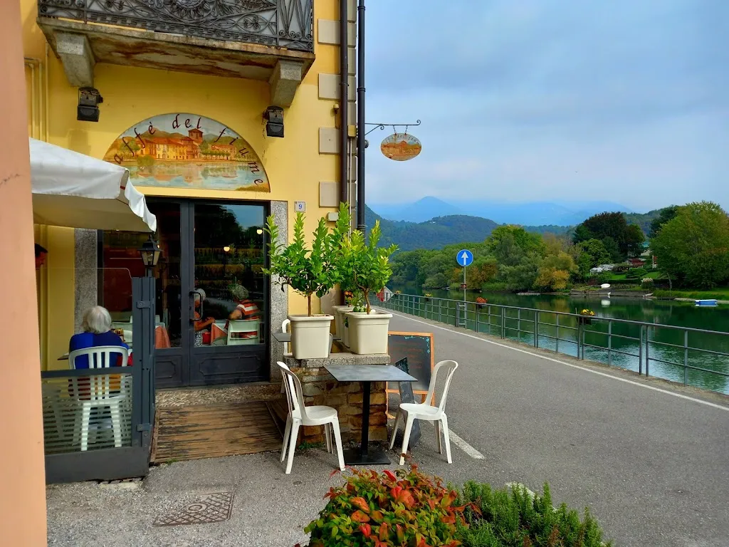 Caffè del fiume restaurant in Brivio