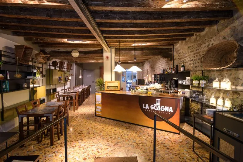 La Scagna restaurant in Brumano