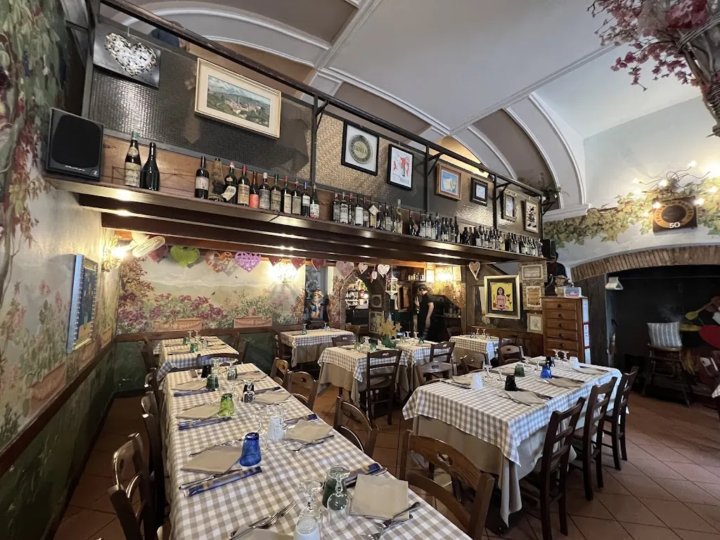 Trattoria Parietti restaurant in Brumano