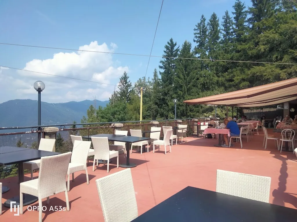 Baita Carla_Brunate_slider_image_3