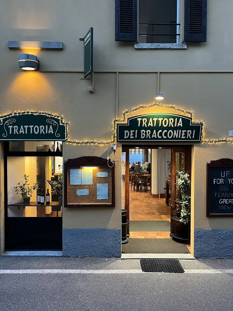 Trattoria dei Bracconieri Brunate restaurant in Brunate