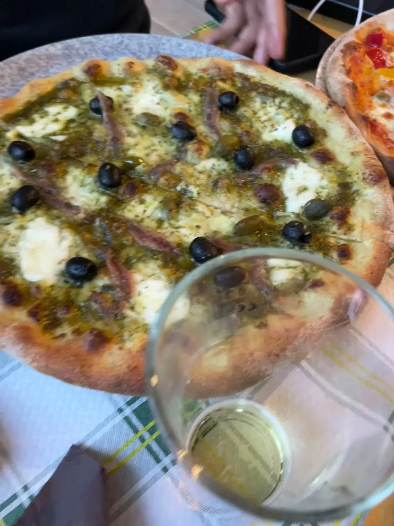 Pizzeria Osteria Il Faro_Brunate_slider_image_2