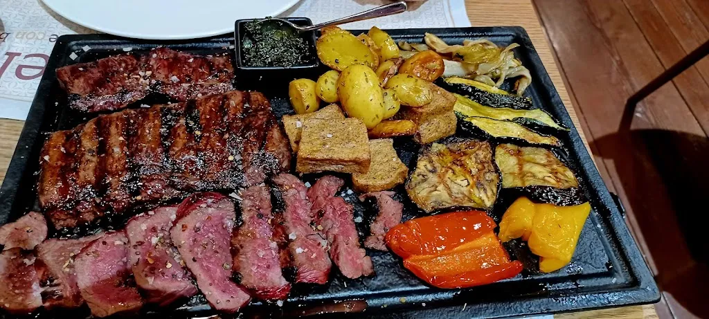 Macelér - ristorante con brace_Brusaporto_slider_image_3