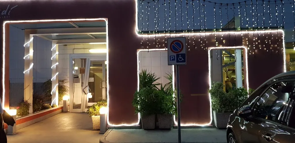 Ristorante Pizzeria Self Service Midi'_Brusaporto_slider_image_1