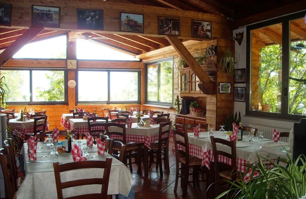 Trattoria "Al Grottino" Ardena restaurant in Brusimpiano