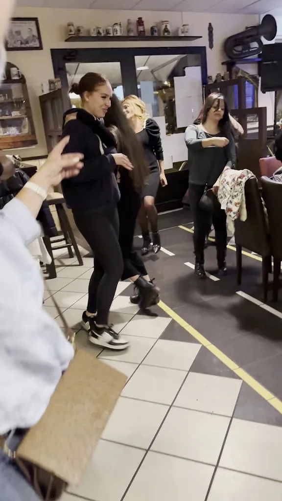 Rico_The Old Yankee's Pub And Grill_Brusimpiano_review