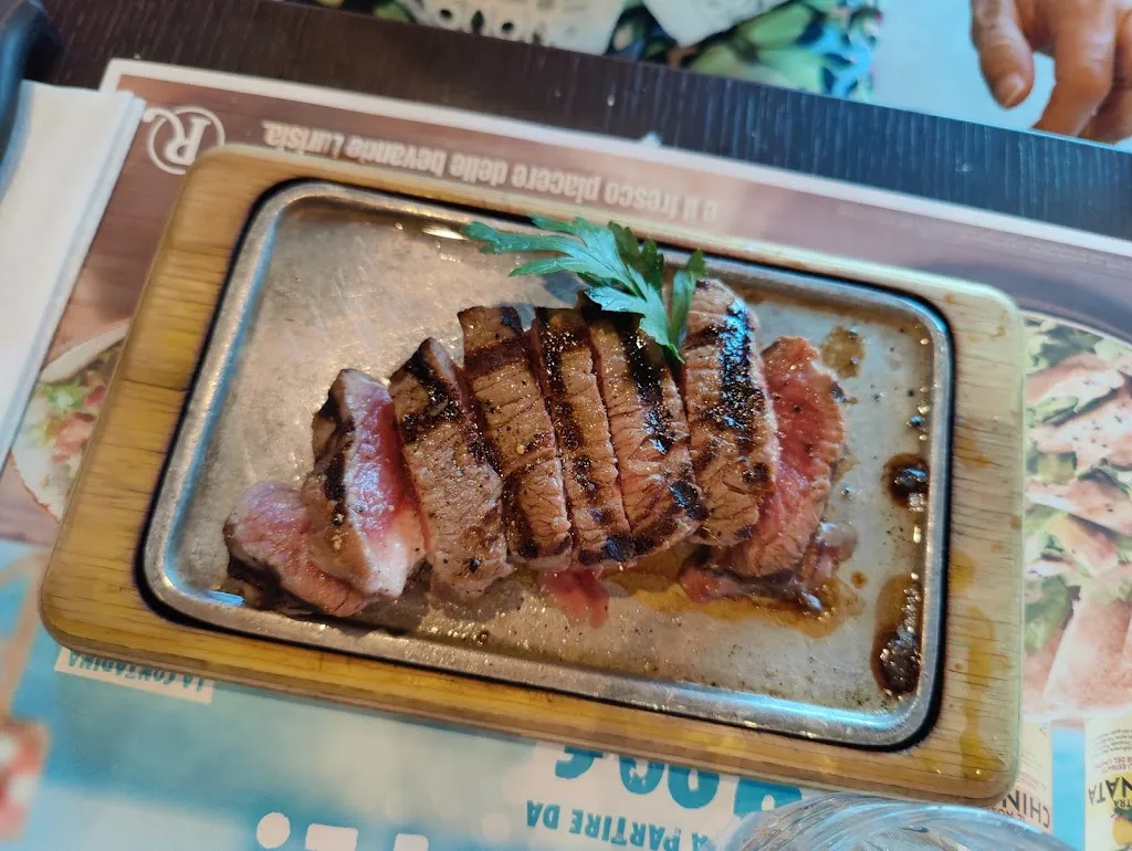 ROADHOUSE RESTAURANT BRONI_Broni_slider_image_3