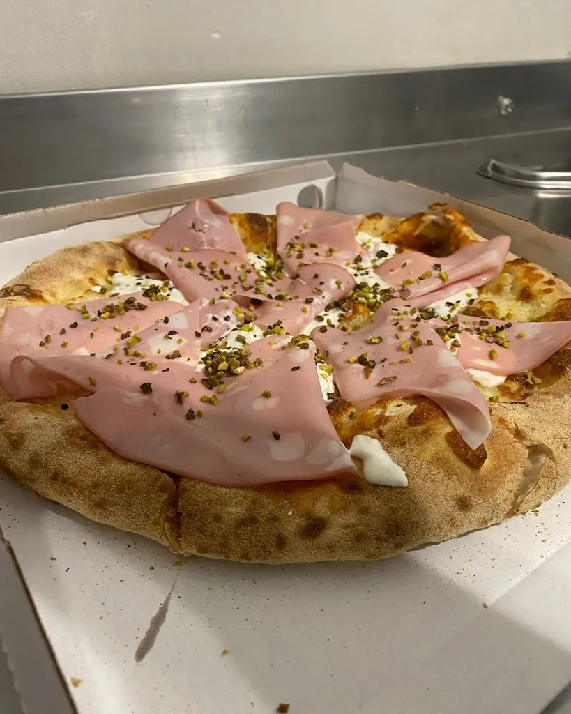 Take It Easy_Broni_slider_image_1