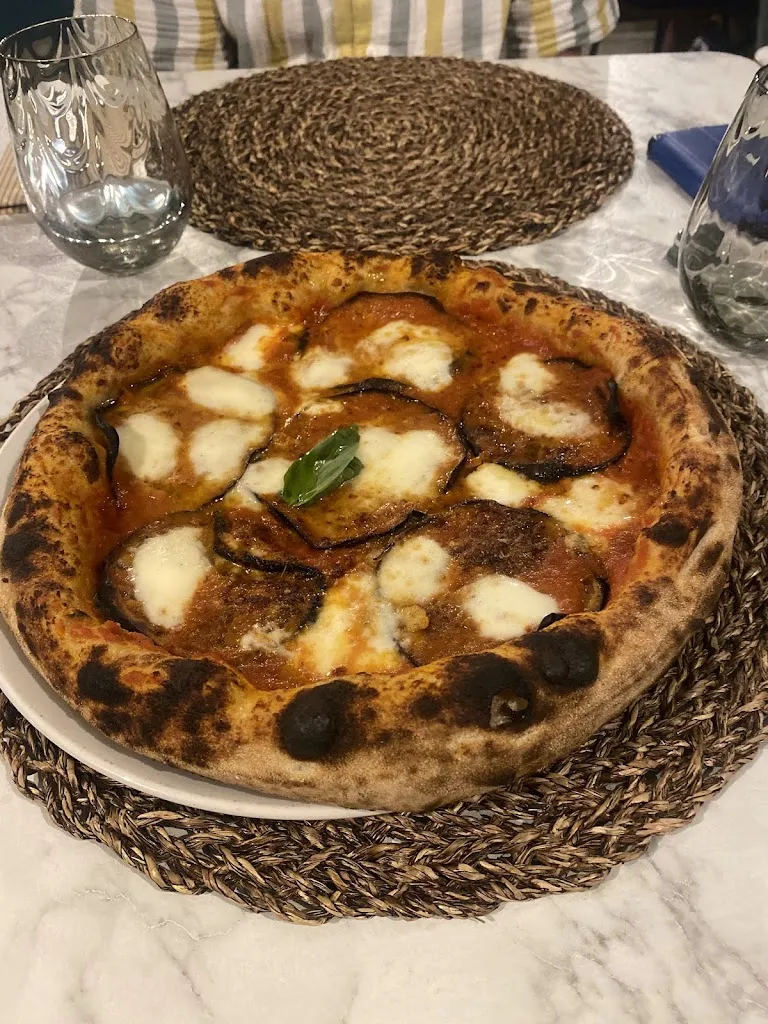 Stéphanie Bogard_Centro Pizza Contemporanea_Broni_review