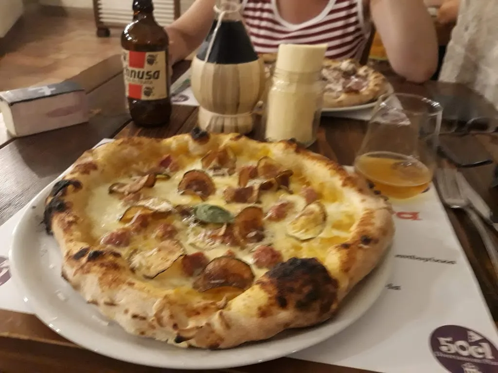 Menu_Pizzeria ERBAVOGLIO_Adelfia_image_3