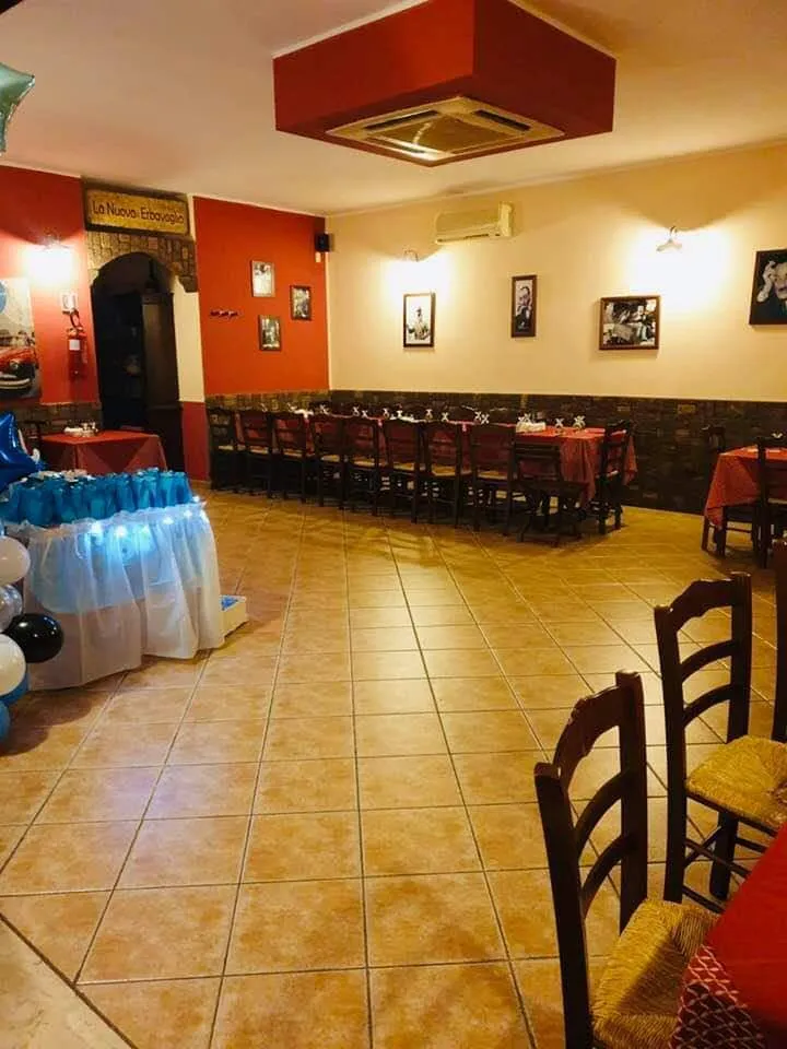 Pizzeria ERBAVOGLIO_Adelfia_slider_image_1