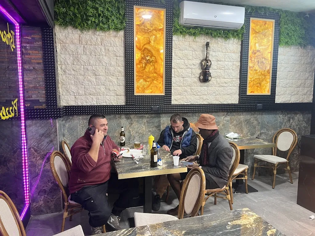Istanbul Kebap and Pizza restaurant in Broni