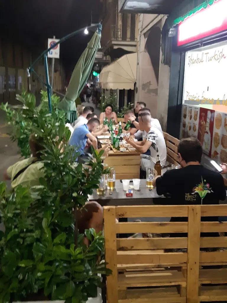 Istanbul Kebap and Pizza_Broni_slider_image_3