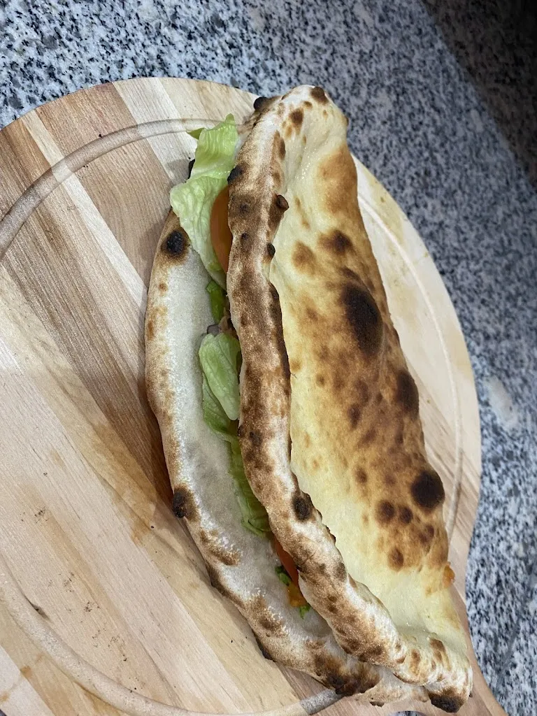 Pizzeria novella restaurant in Broni