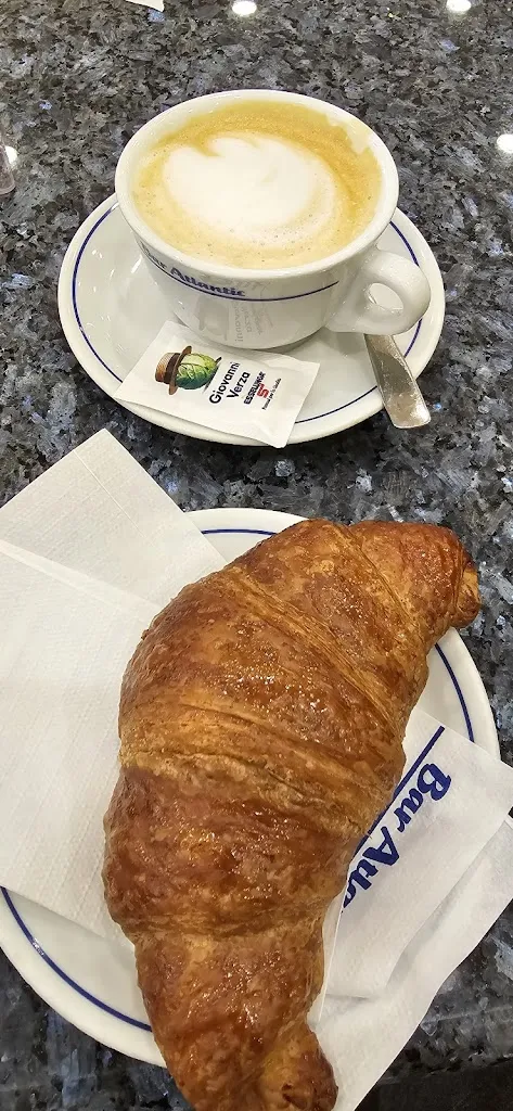 MM_Bar Atlantic_Broni_review