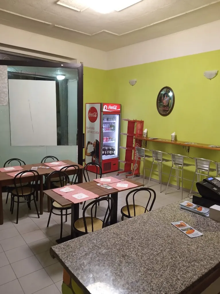 pizzeria Regina restaurant in Broni