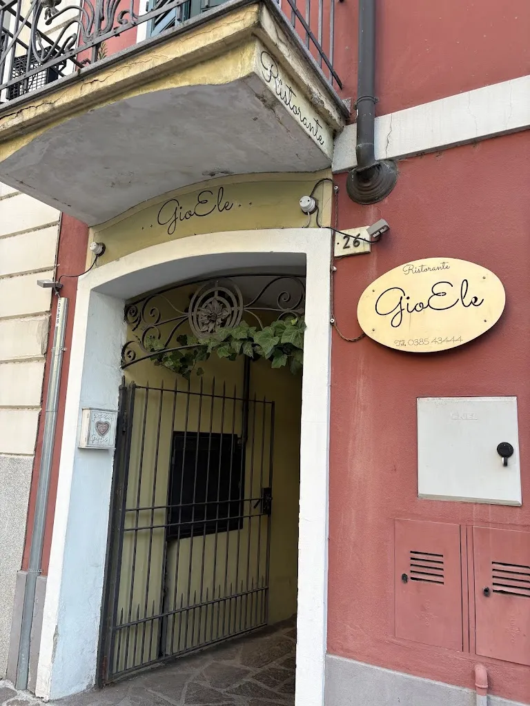 Francesca Carlotta Bruno_Gioele_Broni_review