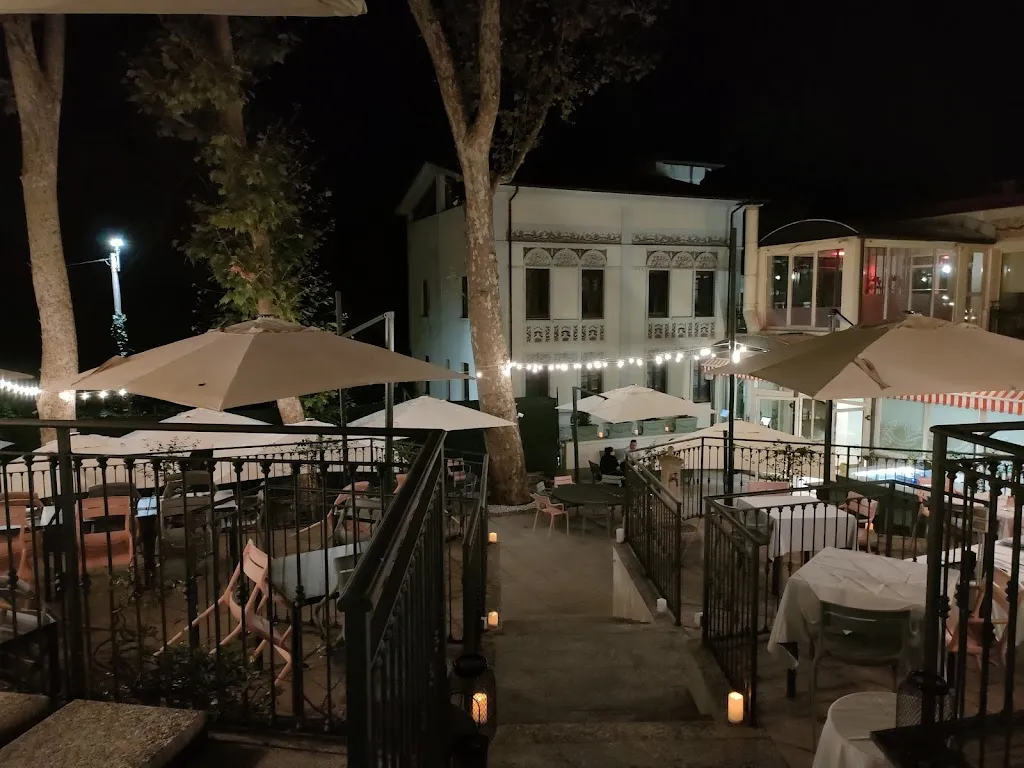 Fonti di Recoaro restaurant in Broni