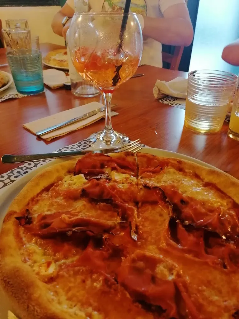 Victoria Hobby_Circolo famigliare 1904 ex Trattoria della Rosa_Buguggiate_review