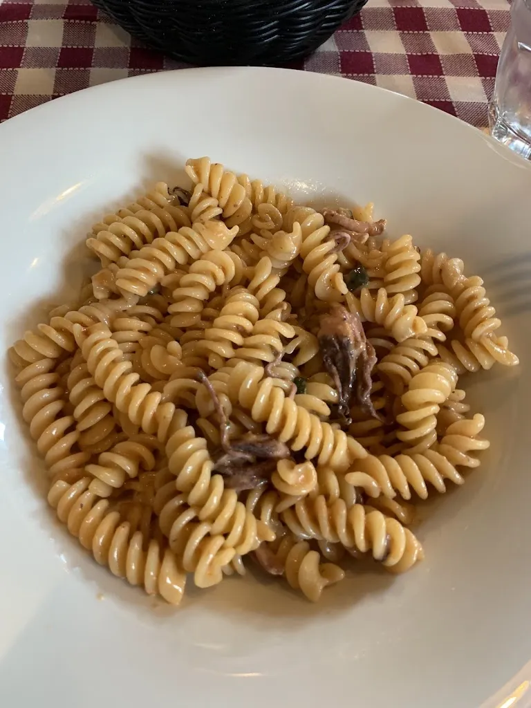 Emma Adam_Pizzeria Trattoria Il Granaio_Bulciago_review