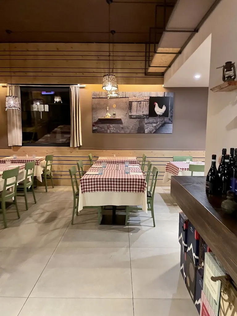 Pizzeria Trattoria Il Granaio restaurant in Bulciago