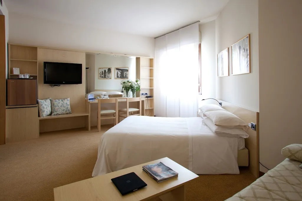 Brianteo Hotel Residence and Restaurant_Burago di Molgora_slider_image_3