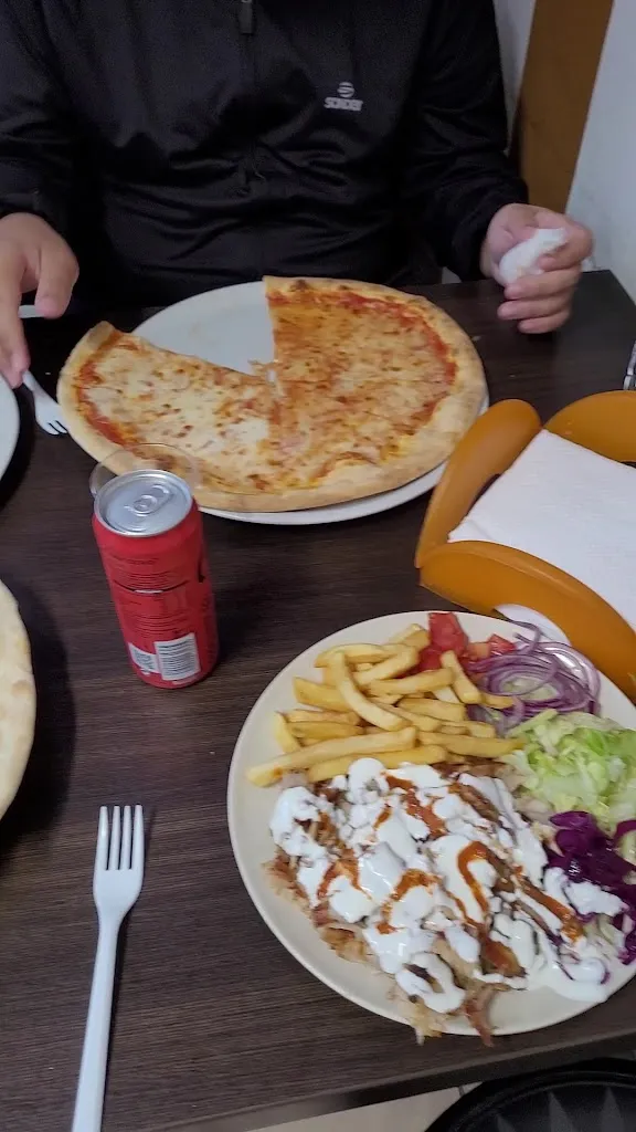 Pizzeria Fratelli_Burago di Molgora_slider_image_2