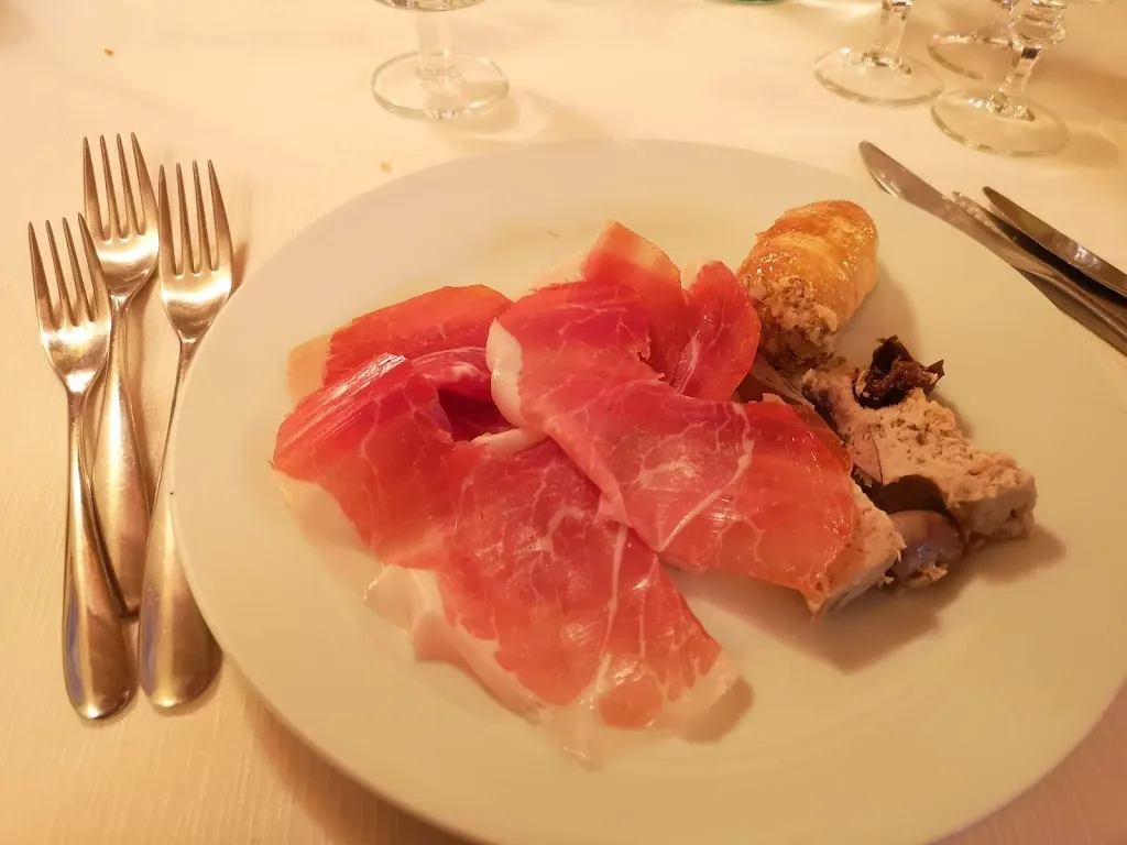 Hotel Ristorante Locanda del Vecchio Gelso_Burago di Molgora_slider_image_2