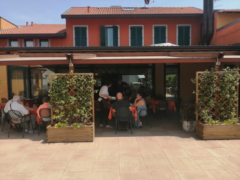 Hotel Ristorante Locanda del Vecchio Gelso_Burago di Molgora_slider_image_3