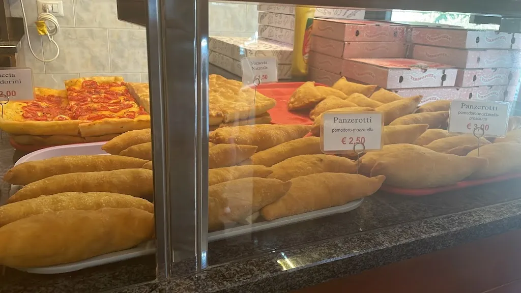 Food House Snc di Giglio Michele e C. restaurant in Buccinasco