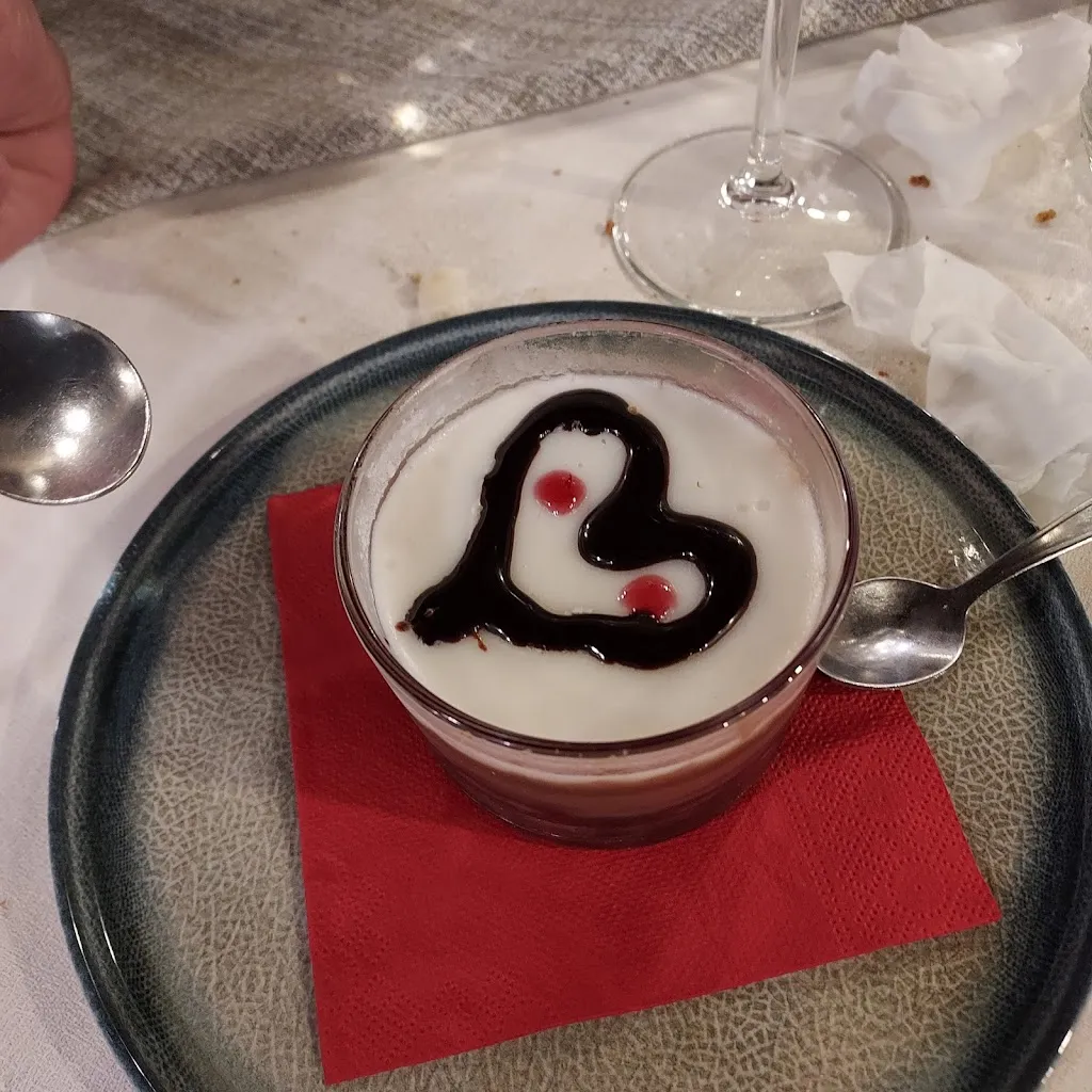 Theresa Mariano_New Paradise_Buccinasco_review