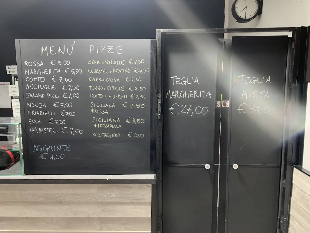 Menu_Pizzeria FUORI DAL COMUNE_Buccinasco_image_2