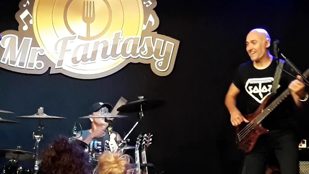 Mister Fantasy Food & Music_Buccinasco_slider_image_2