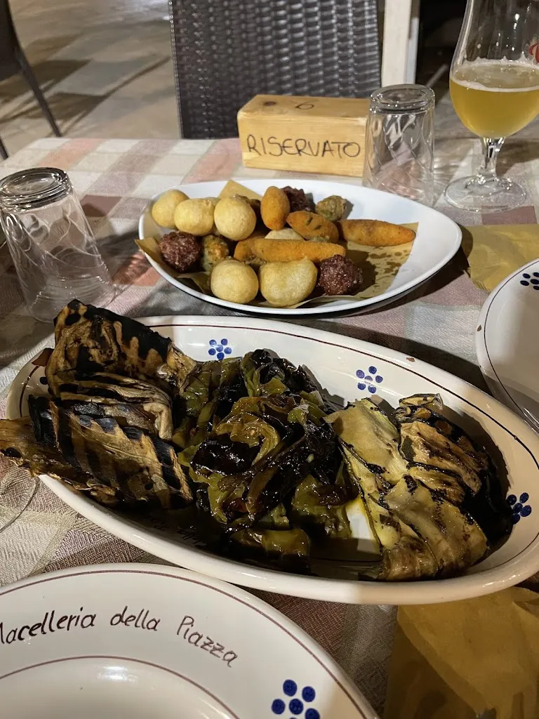 Macelleria della Piazza_Alessano_slider_image_2