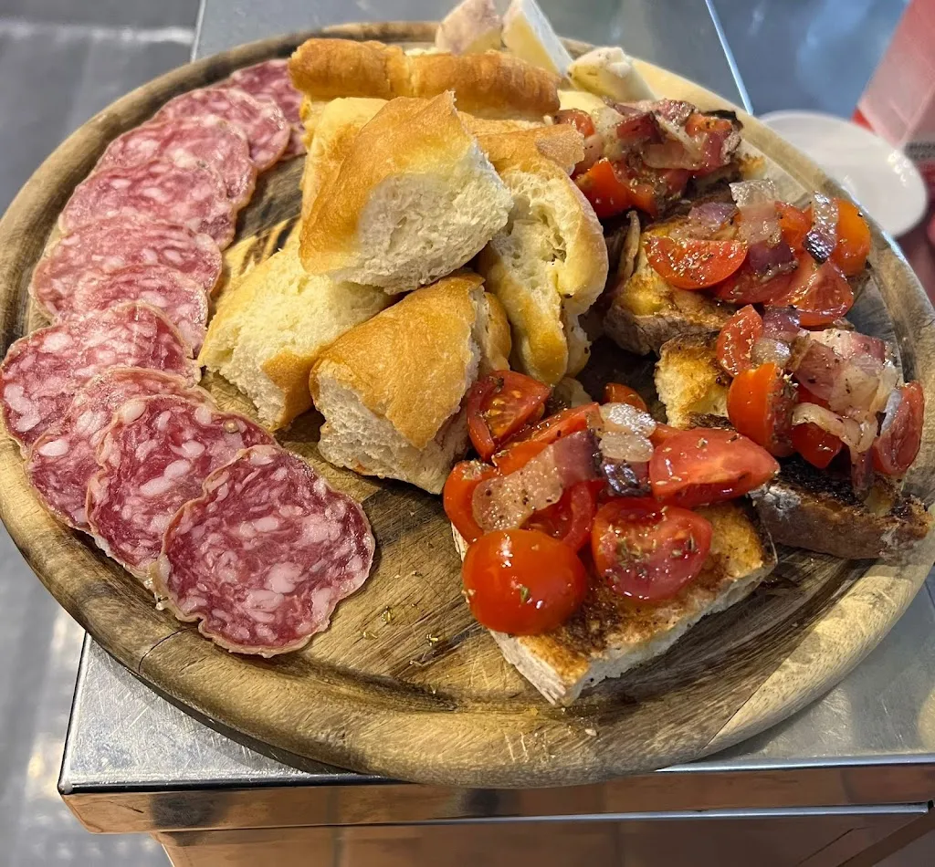 Ristorante pizzeria pub Pianeta Verde_Buccinasco_slider_image_3