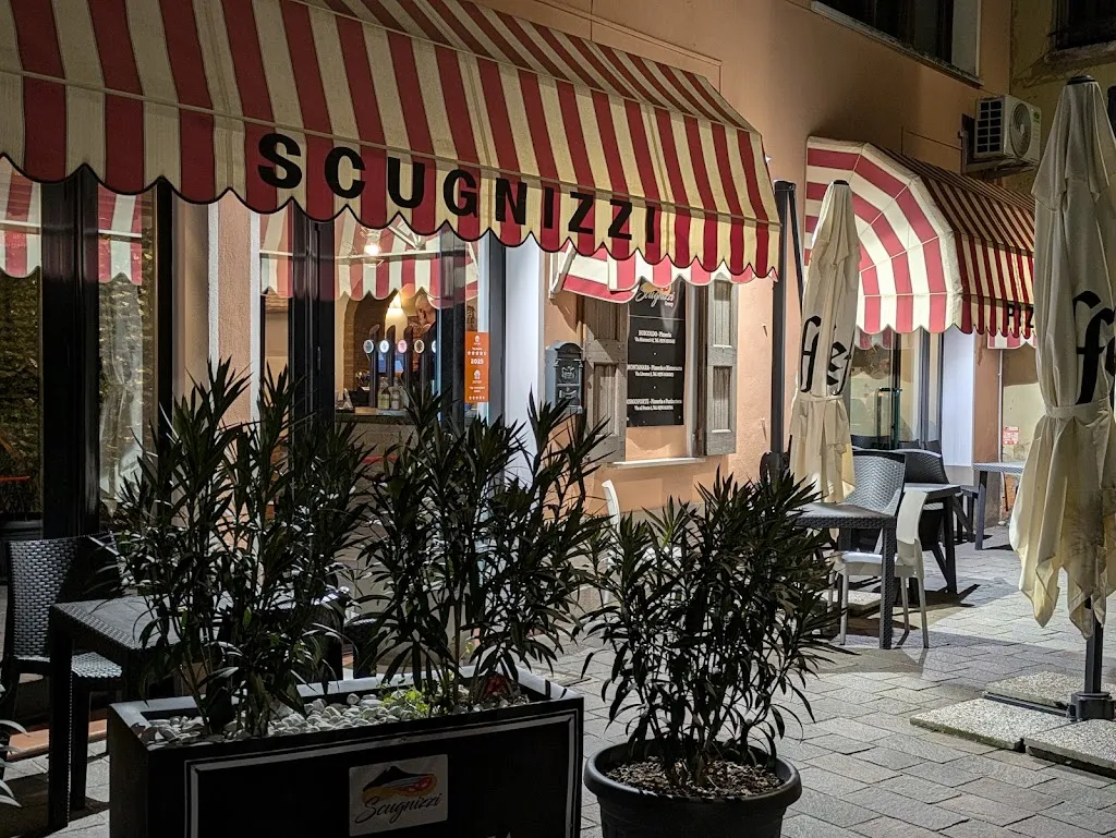 Pizzeria le Piramidi restaurant in Buscoldo