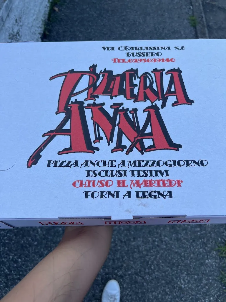 62totheworld_Bar Pizzeria Anna_Bussero_review