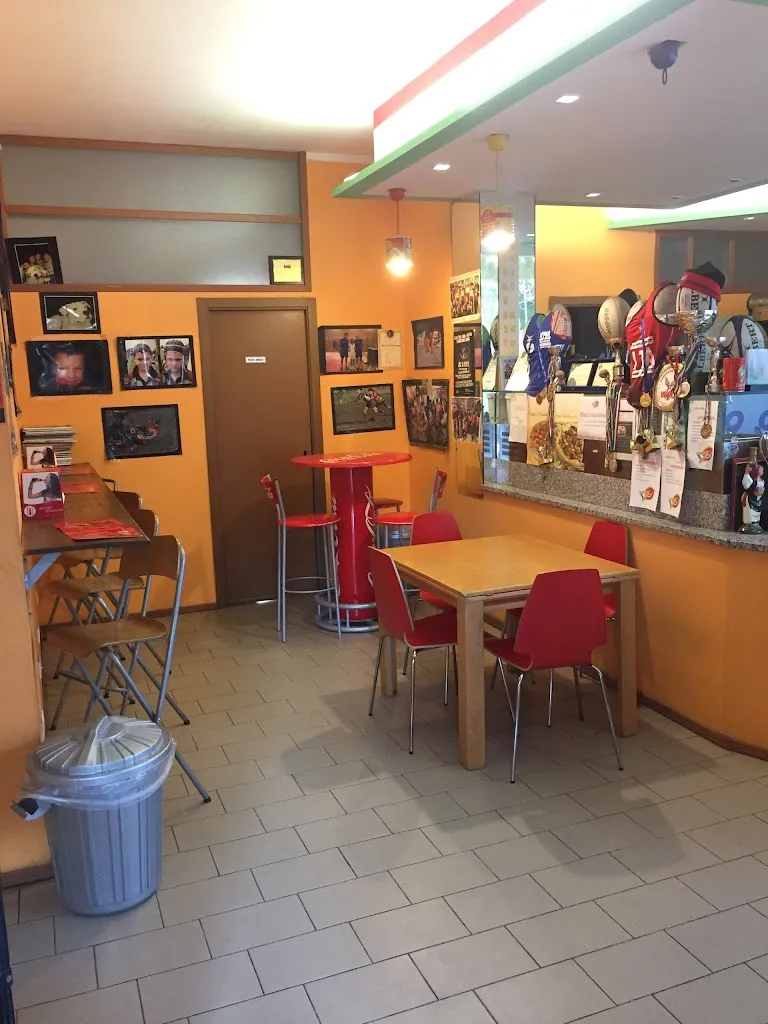 Pizzeria d'Asporto Ombelico del Mondo restaurant in Bussero