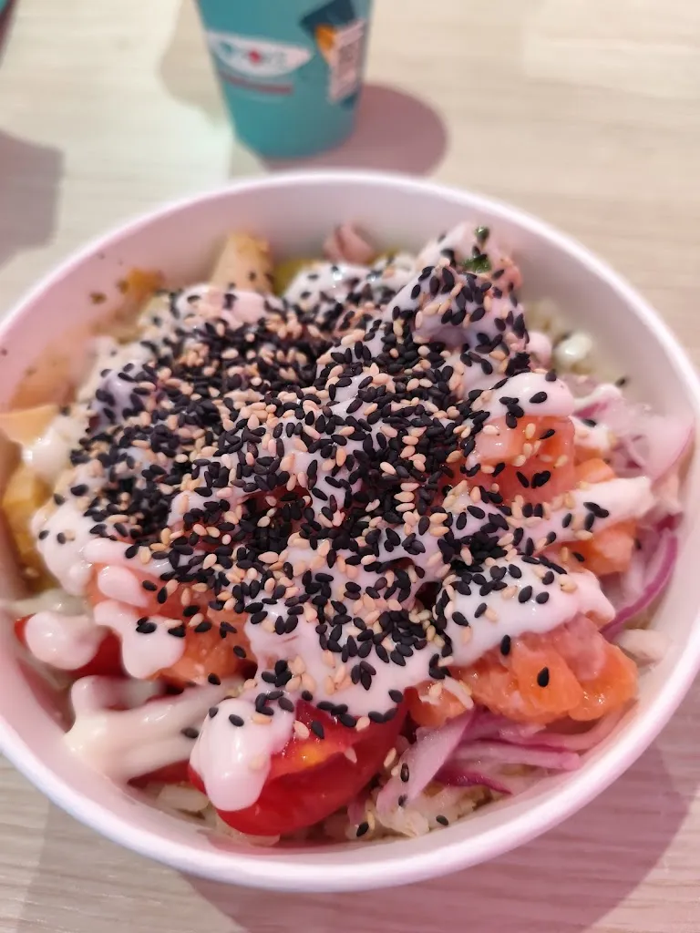 Cristian Bai_I Love Poke - Globo_Busnago_review