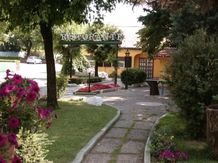 Albergo e Sala Eventi Busnago - Hotel Ristorante Pianura Inn restaurant in Busnago