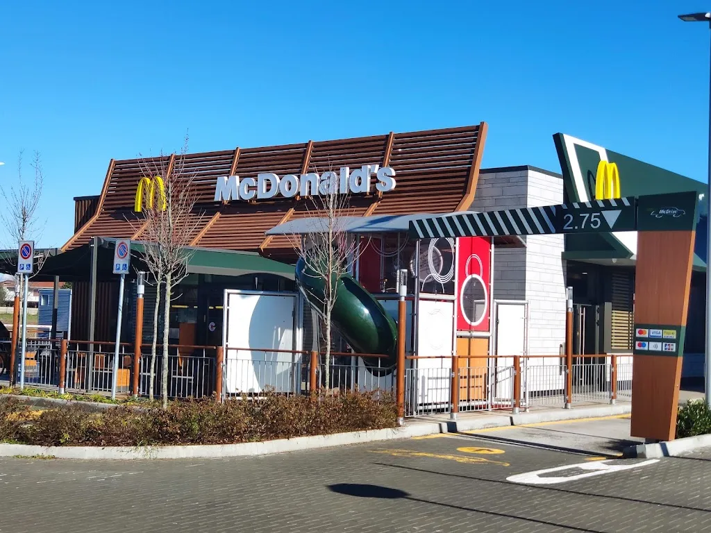 McDonald's_Busto Garolfo_slider_image_1