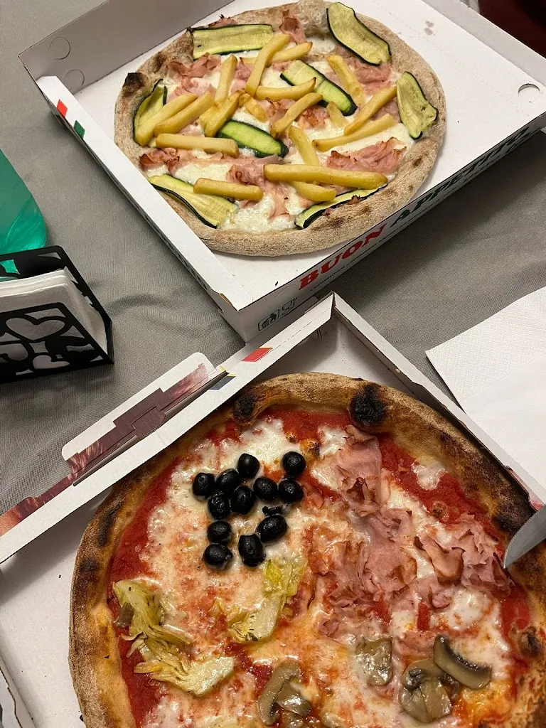 Un Mondo di Pizza_Busto Garolfo_slider_image_2