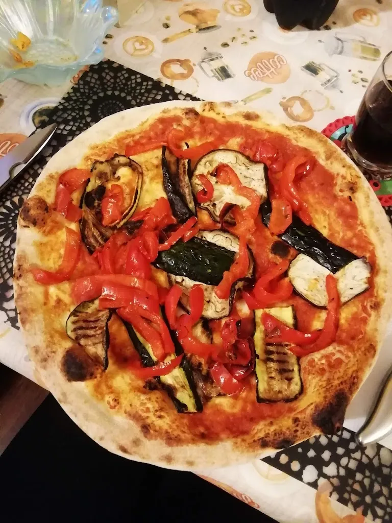 Gino's Pizza_Busto Garolfo_slider_image_1