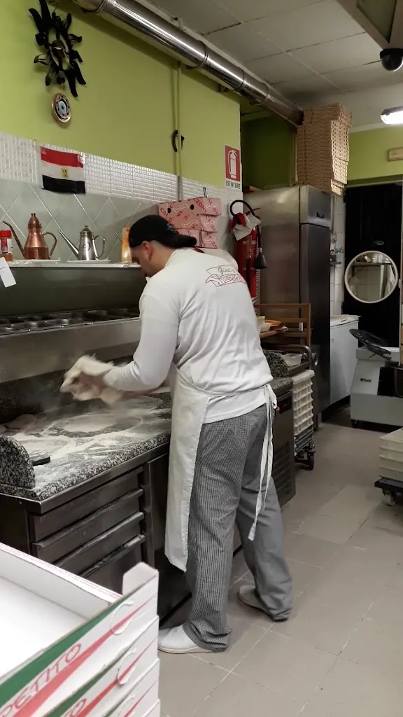 Gino's Pizza_Busto Garolfo_slider_image_3