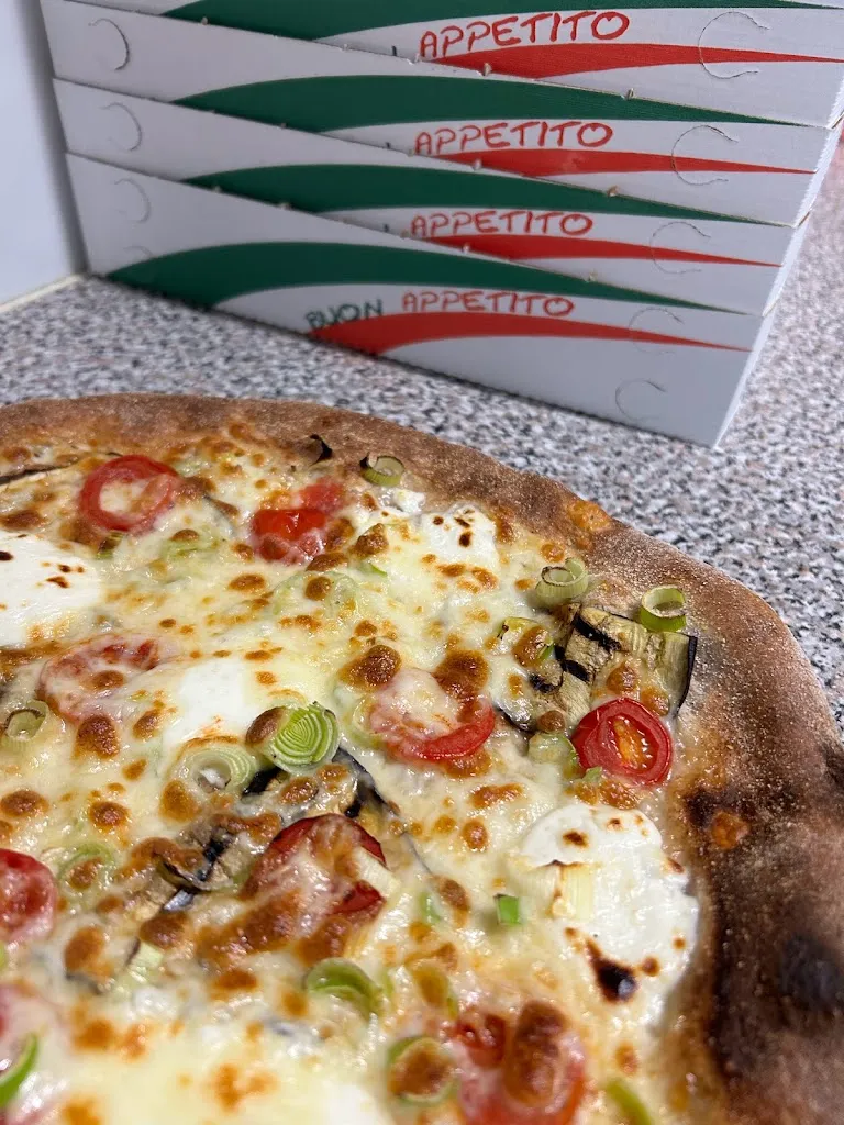 Pizzeria d'asporto La Colonna restaurant in Busto Garolfo